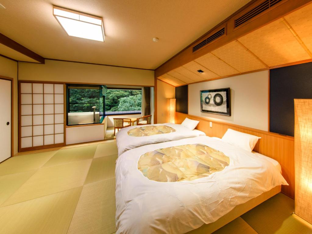 Hotel Okuyumoto Tatami Room Beds