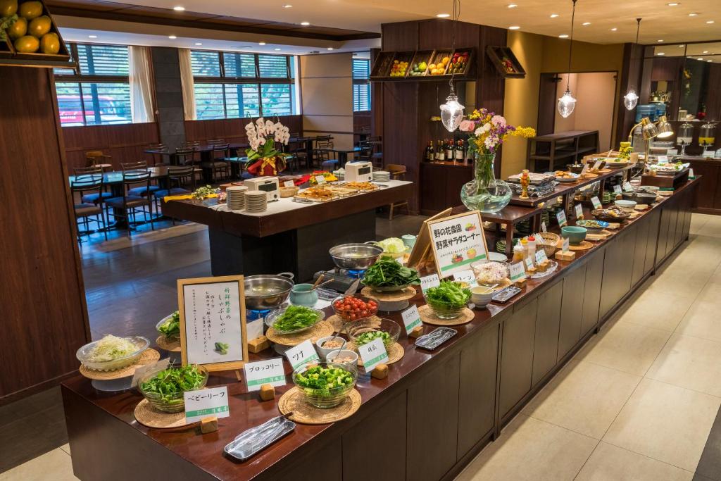 Hotel Ryutoen Buffet Area