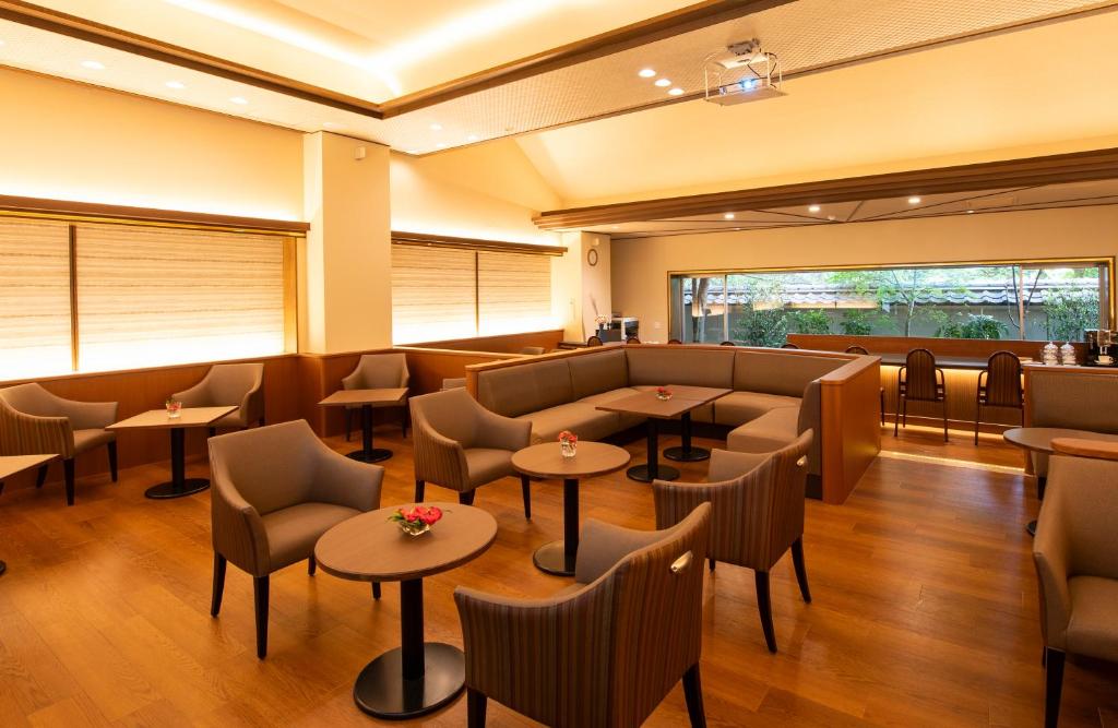 Hotel Saginoyu Lounge Area