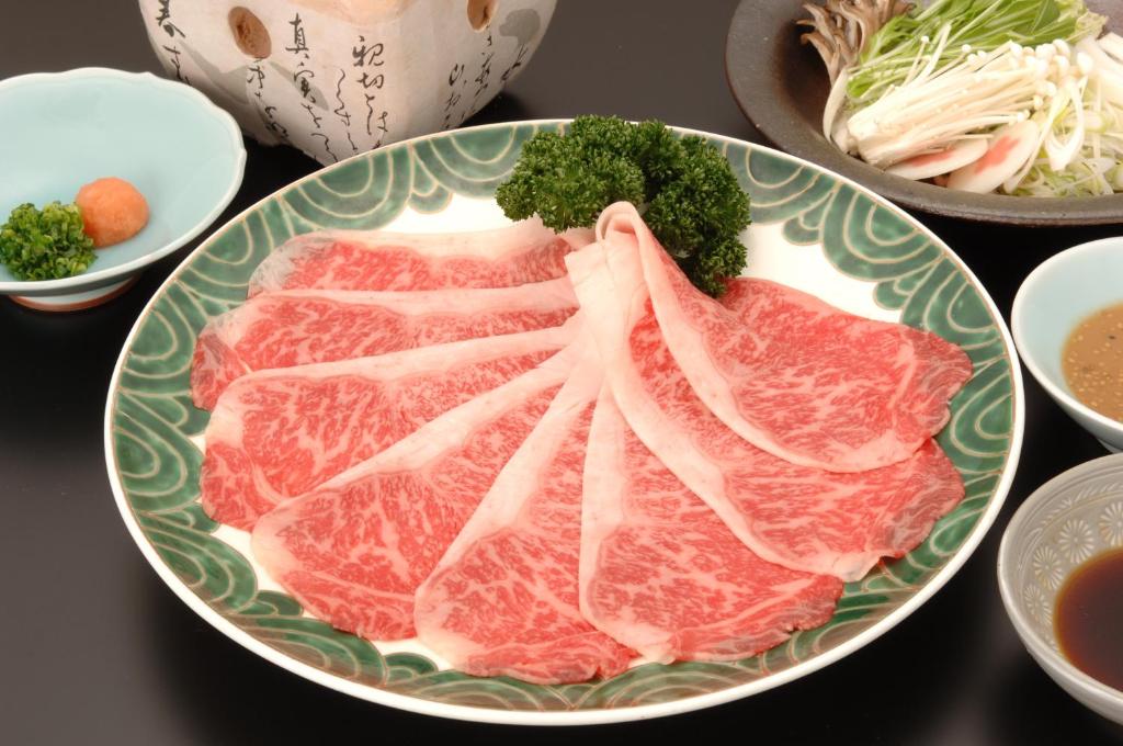 Hotel Saginoyu Wagyu Slices