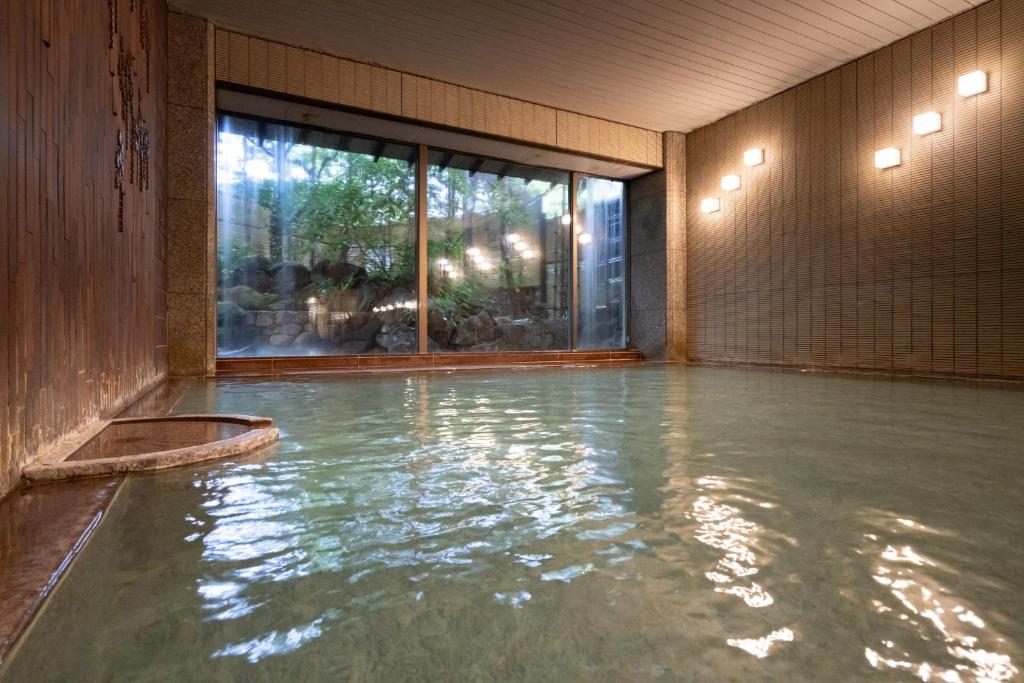 Hotel Sakurai Onsen Indoor Pool