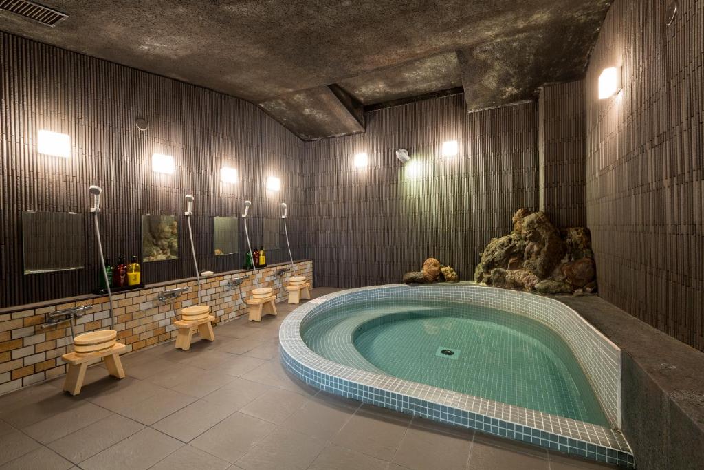 Hotel Sanoya Onsen Bath
