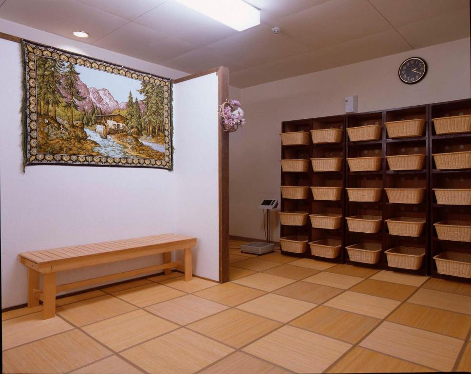 Hotel Sanraku Change Room