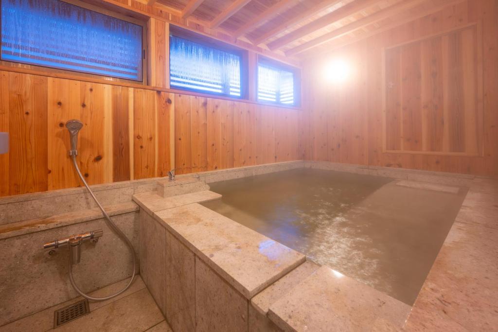 Hotel Sekifu Onsen Bath