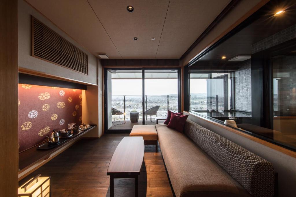 Hotel Shoho Matsumoto Modern Lounge Balcony View
