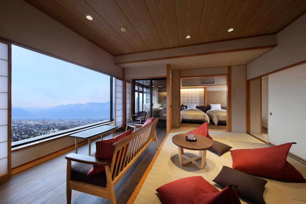 Hotel Shoho Matsumoto Tatami Room View
