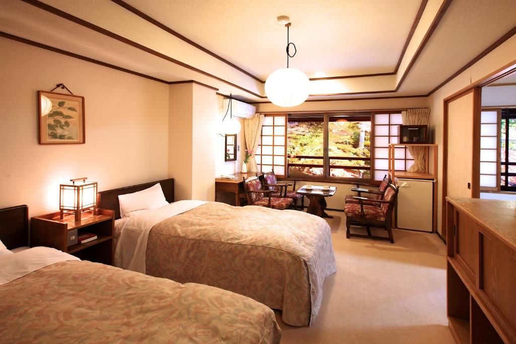 Hotel Tsuruya Bedroom Twin Beds