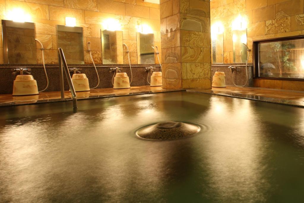 Hotel Tsuruya Onsen Bathroom
