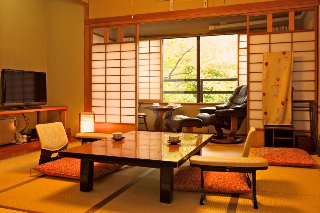 Hotel Tsuruya Traditional Tatami Room