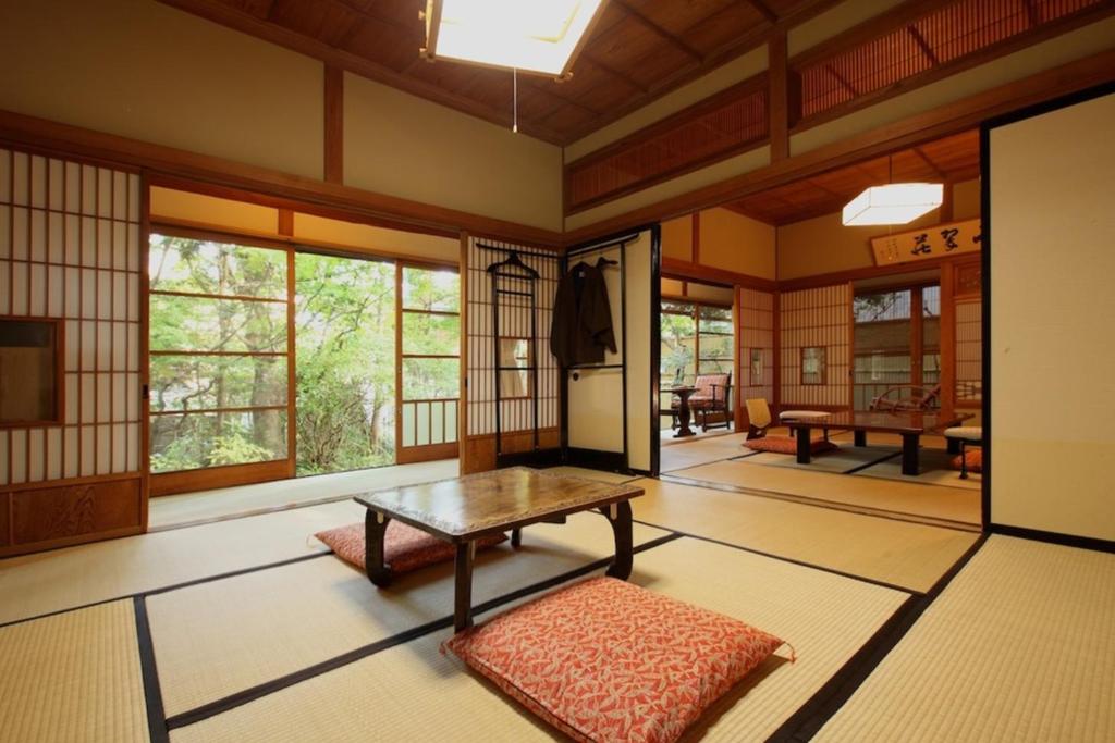 Hotel Tsuruya Traditional Tatami Room