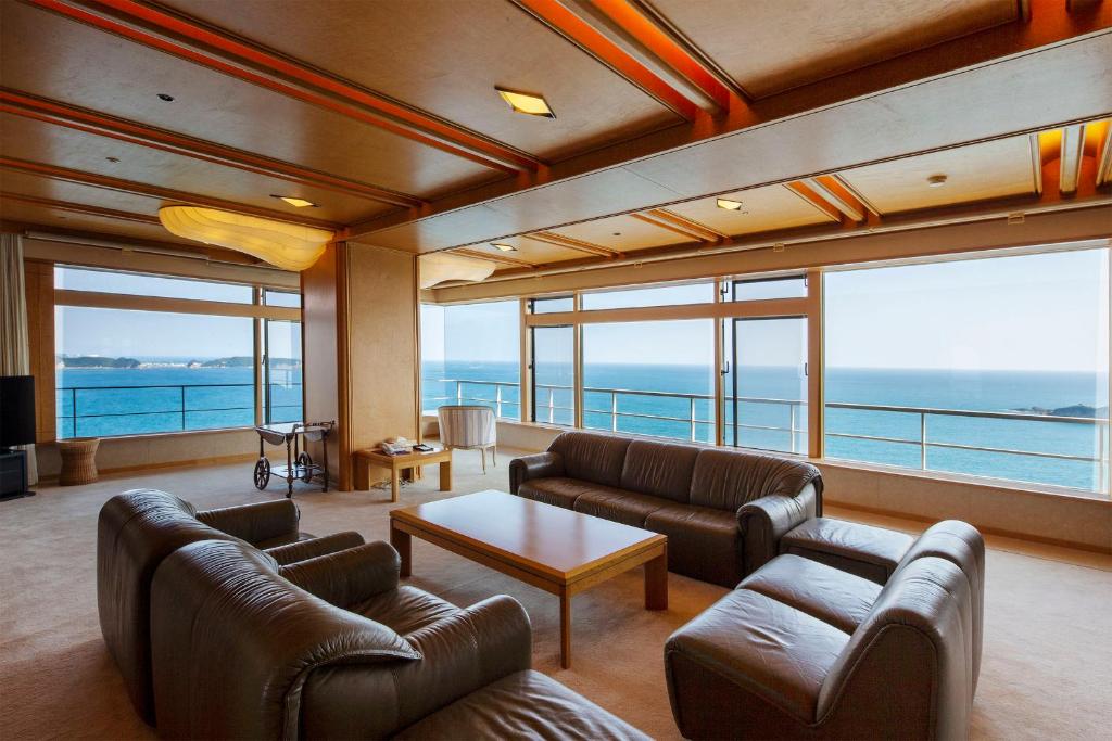 Hotel Urashima Ocean View Lounge