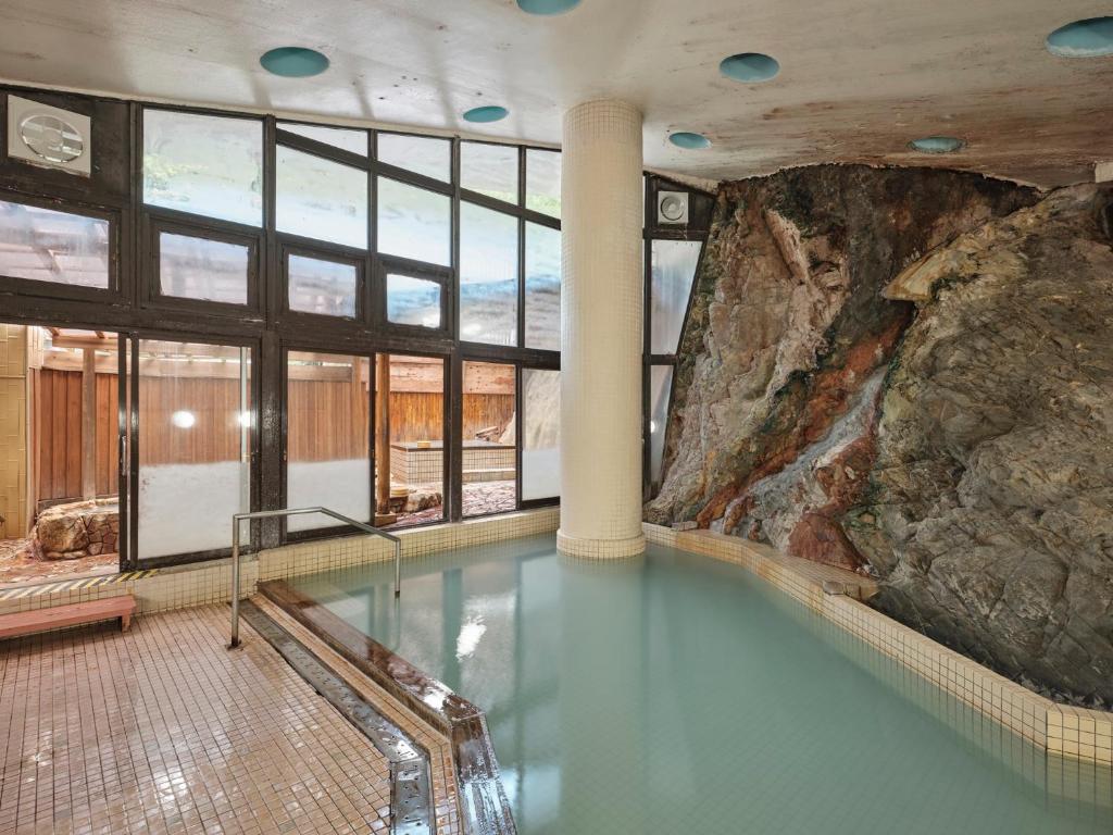 Hotel Urashima Onsen Bath