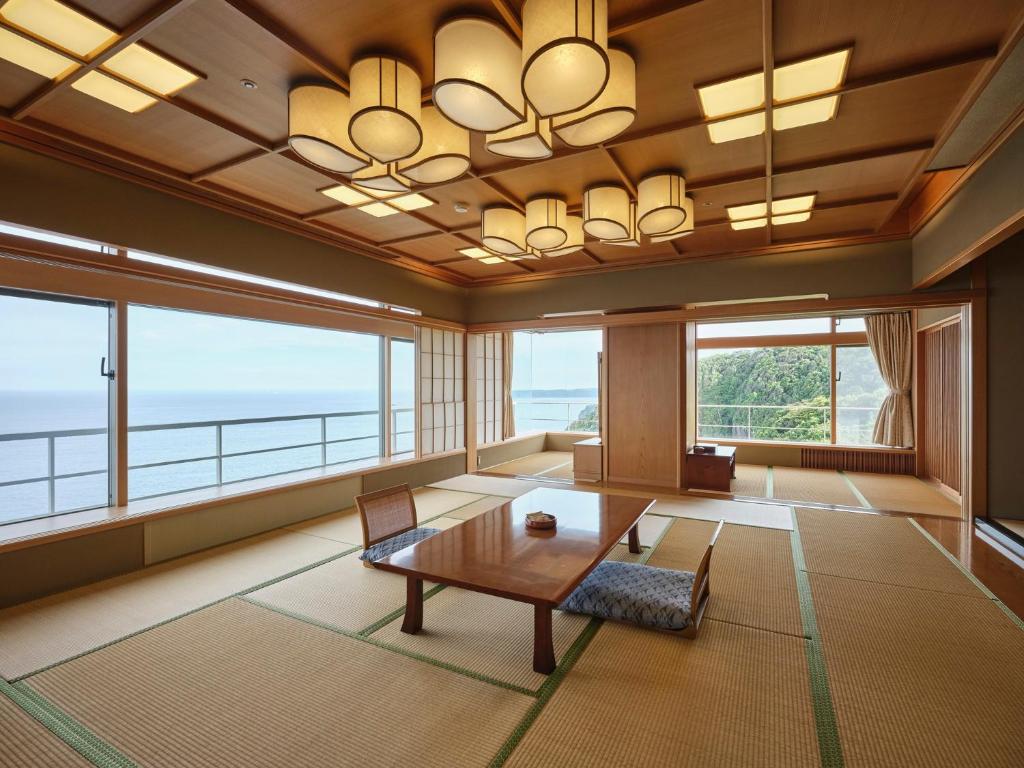 Hotel Urashima Tatami Room Ocean View