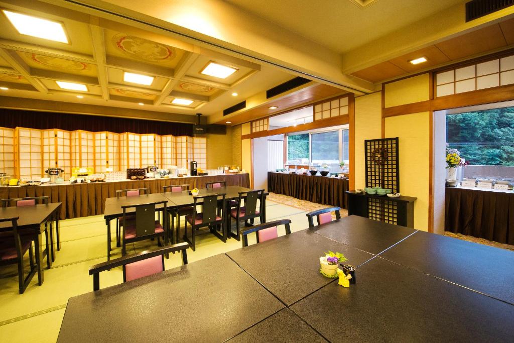 Hotel Yunomoto Dining Room