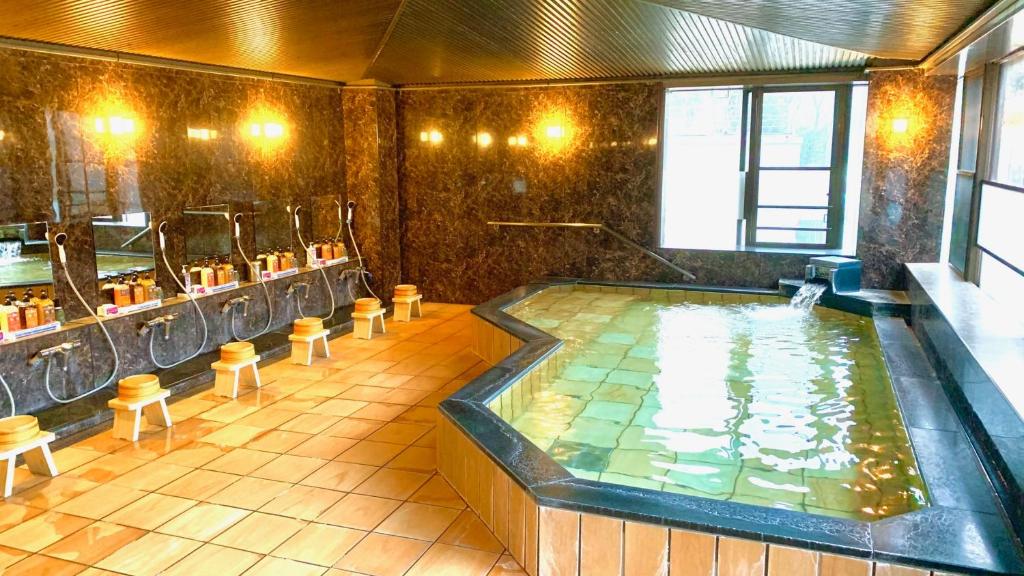 Hotel Yunomoto Onsen Bath