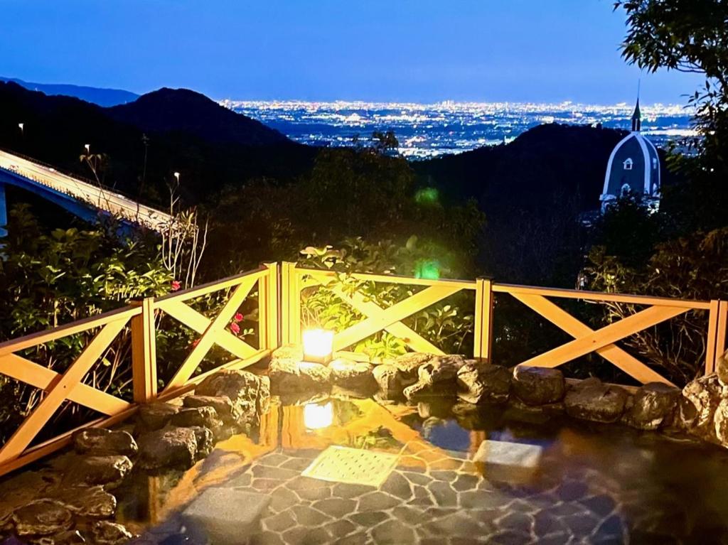 Hotel Yunomoto Outdoor Onsen View