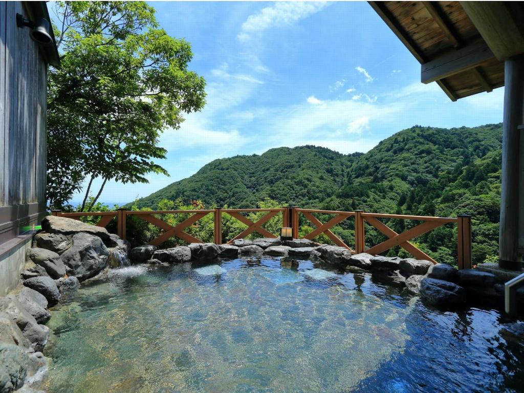 Hotel Yunomoto Outdoor Onsen