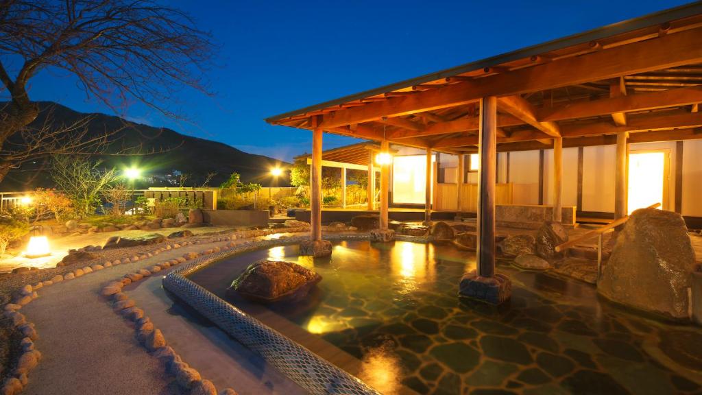 Hotel Zuiyo Open Air Onsen