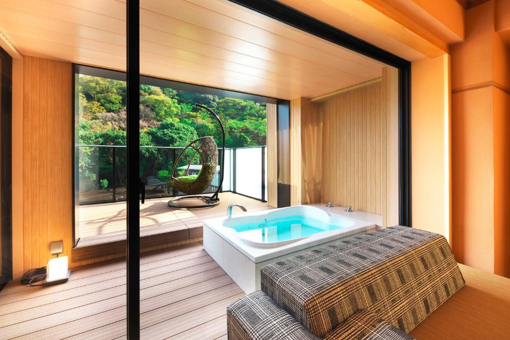 Hotel Zuiyo Private Onsen Deck