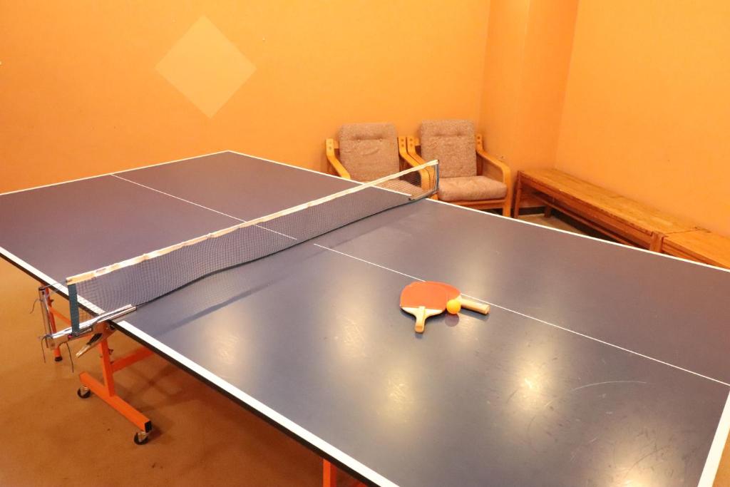Hotelazuma Pingpong Table Room