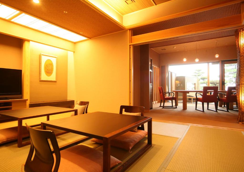 Hotelnewawaji Tatami Living Room