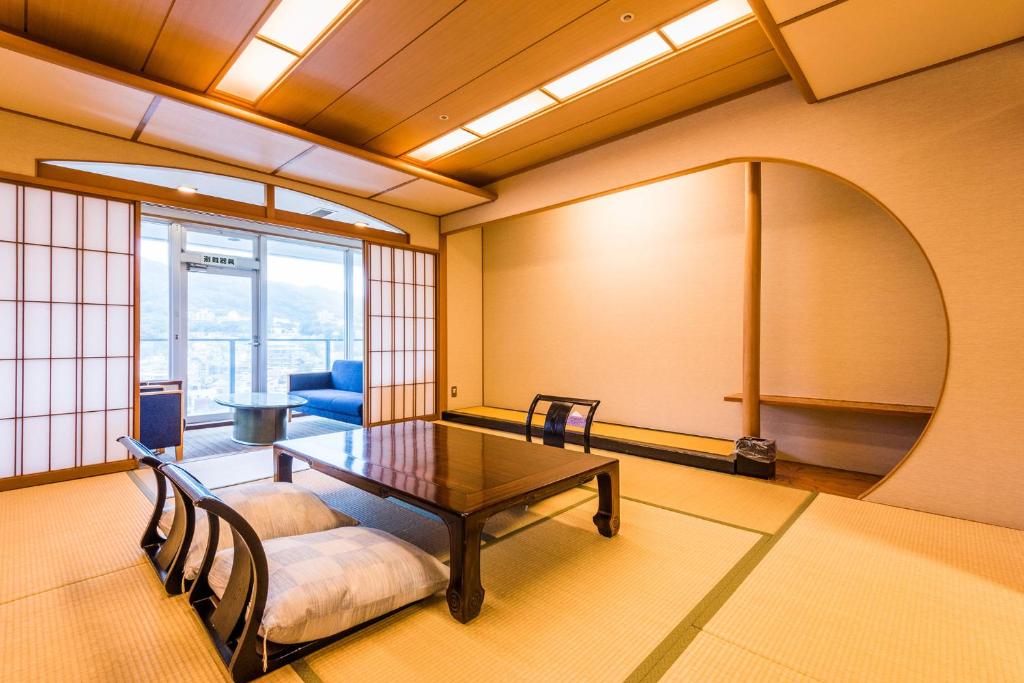 Hotelnewokabe Ryokan Tatami Room