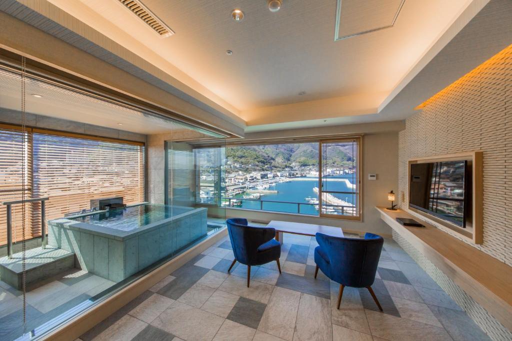 Hoteloftuei Onsen Room View