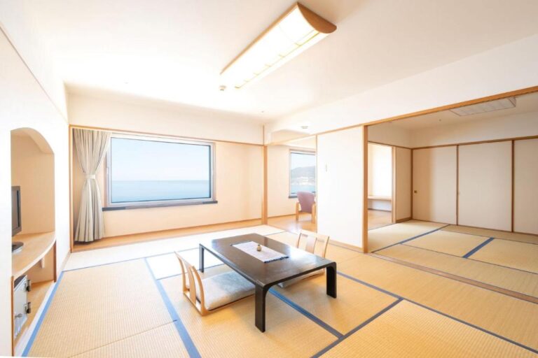 Hoteloosado Tatami Room Seaview
