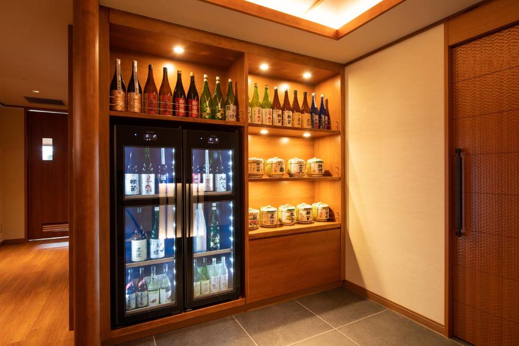 Hotelsaginoyu Sake Display