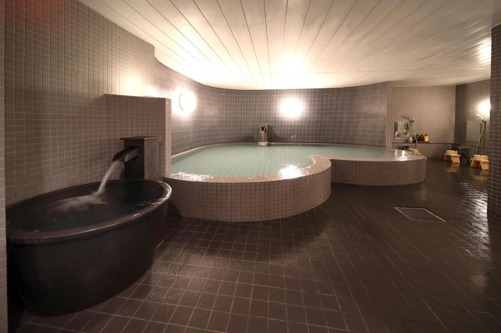 Hotelsanoya Onsen Bathroom