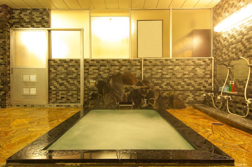 Hotelsanraku Onsen Bath