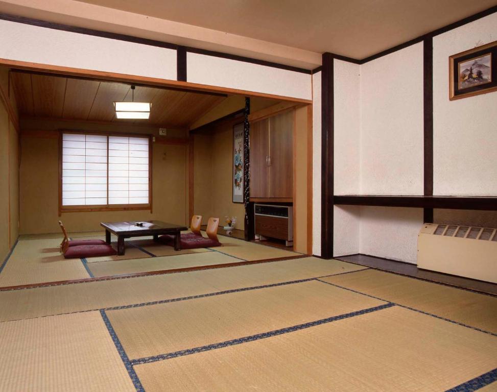 Hotelsanraku Tatami Room Traditional Seating