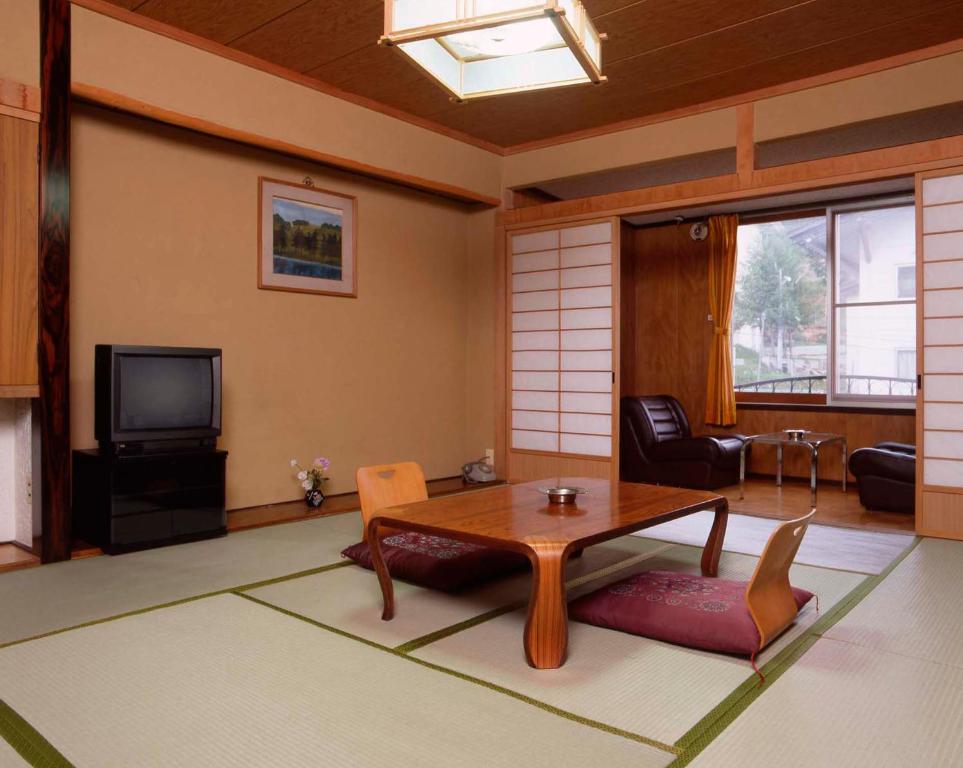 Hotelsanraku Tatami Room Tv Table