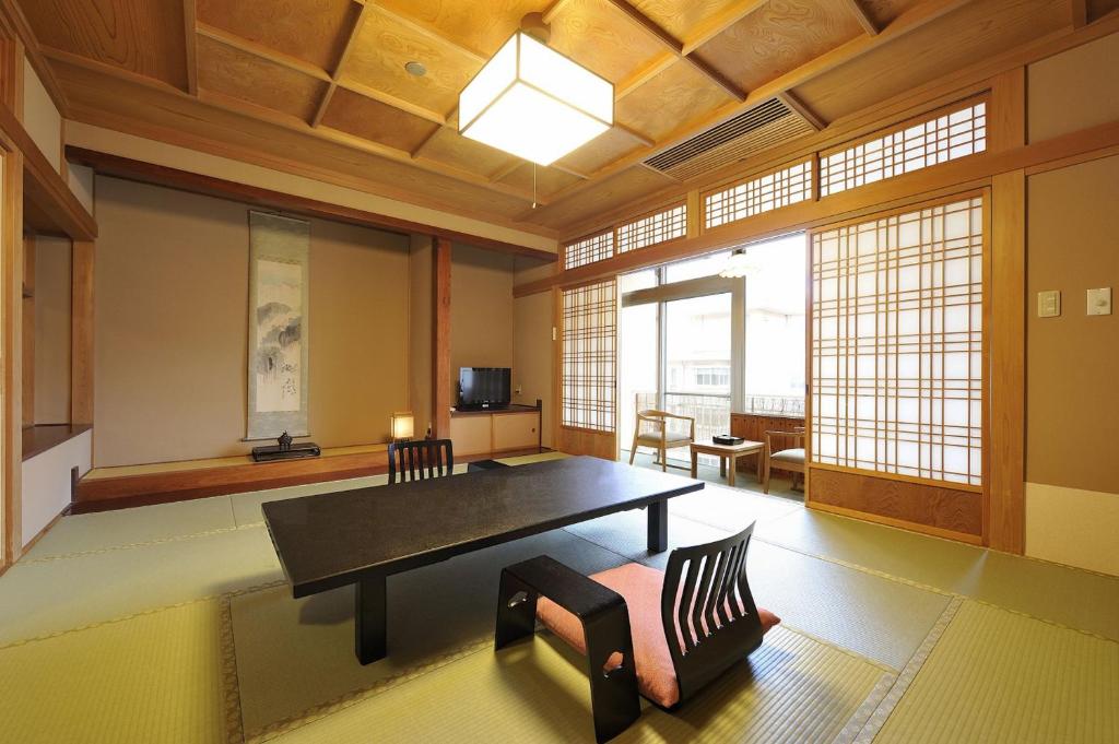 Hotelseifuen Tatami Room Traditional Seating