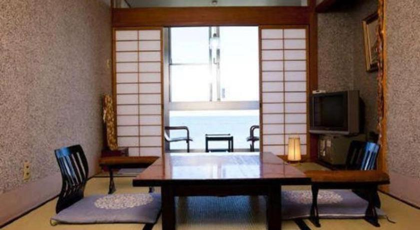 Hotelseikai Tatami Room Seating