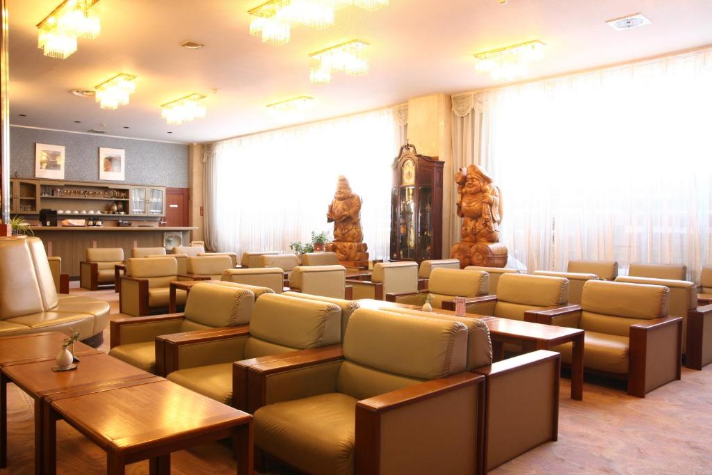 Hoteltowadaso Lobby Seating Area