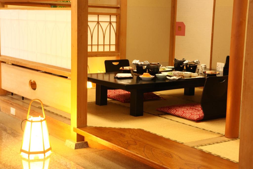 Hoteltowadaso Tatami Dining Area