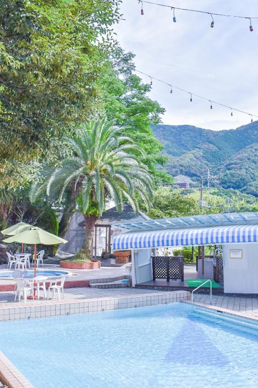 Hotelzuiyo Outdoor Pool Area