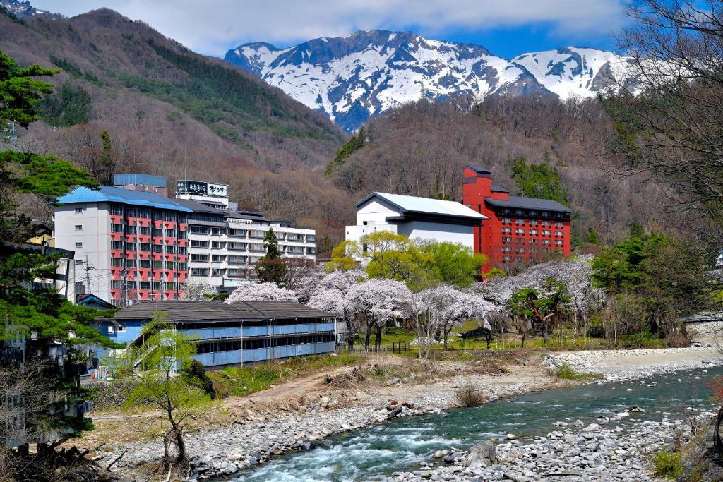 Hotspringresortmatsunoi Sakura Mountain View