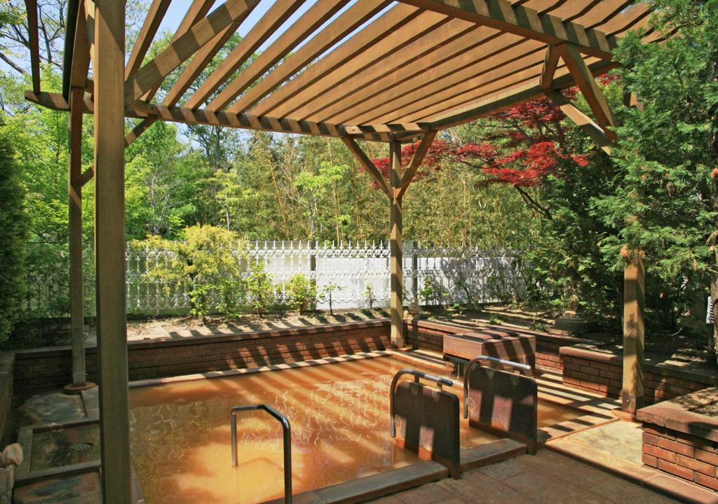 Hyoe Koyokaku Outdoor Onsen