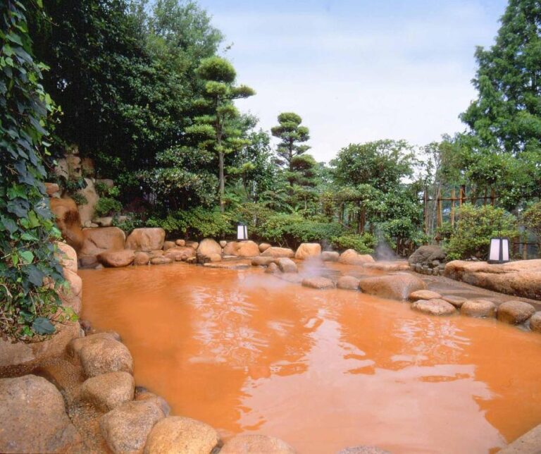 Hyoe Koyokaku Outdoor Onsen