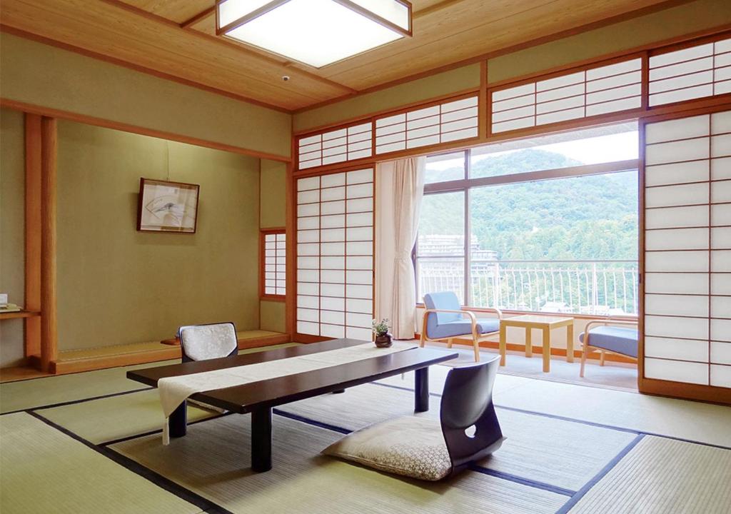 Hyoe Koyokaku Tatami Room View