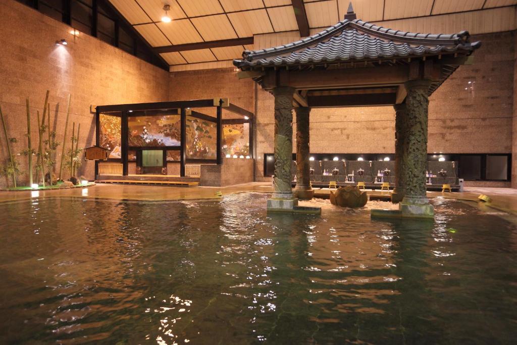 Ibusuki Hakusuikan Onsen Bathhouse