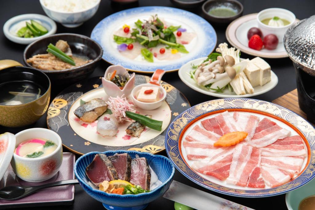 Ibusuki Kaijyo Hotel Traditional Japanese Meal