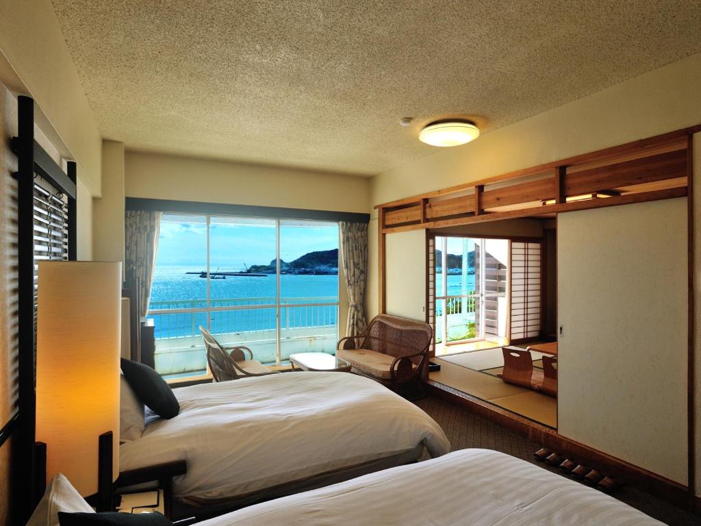 Ibusuki Royal Hotel Ocean View Room