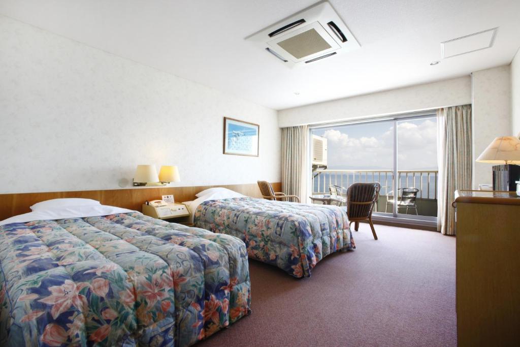 Ibusuki Seaside Hotel Twin Room Balcony