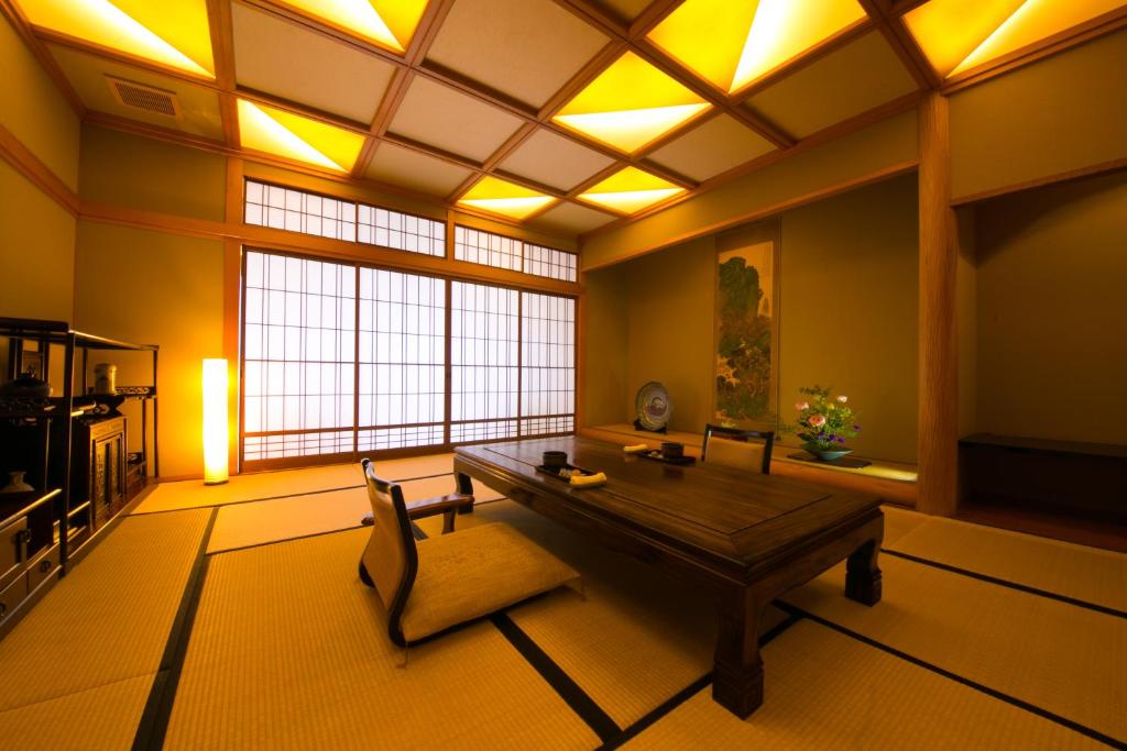 Ibusuki Shusuien Traditional Tatami Room