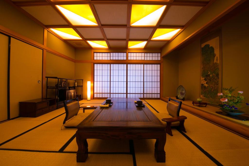 Ibusuki Shusuien Traditional Tatami Room