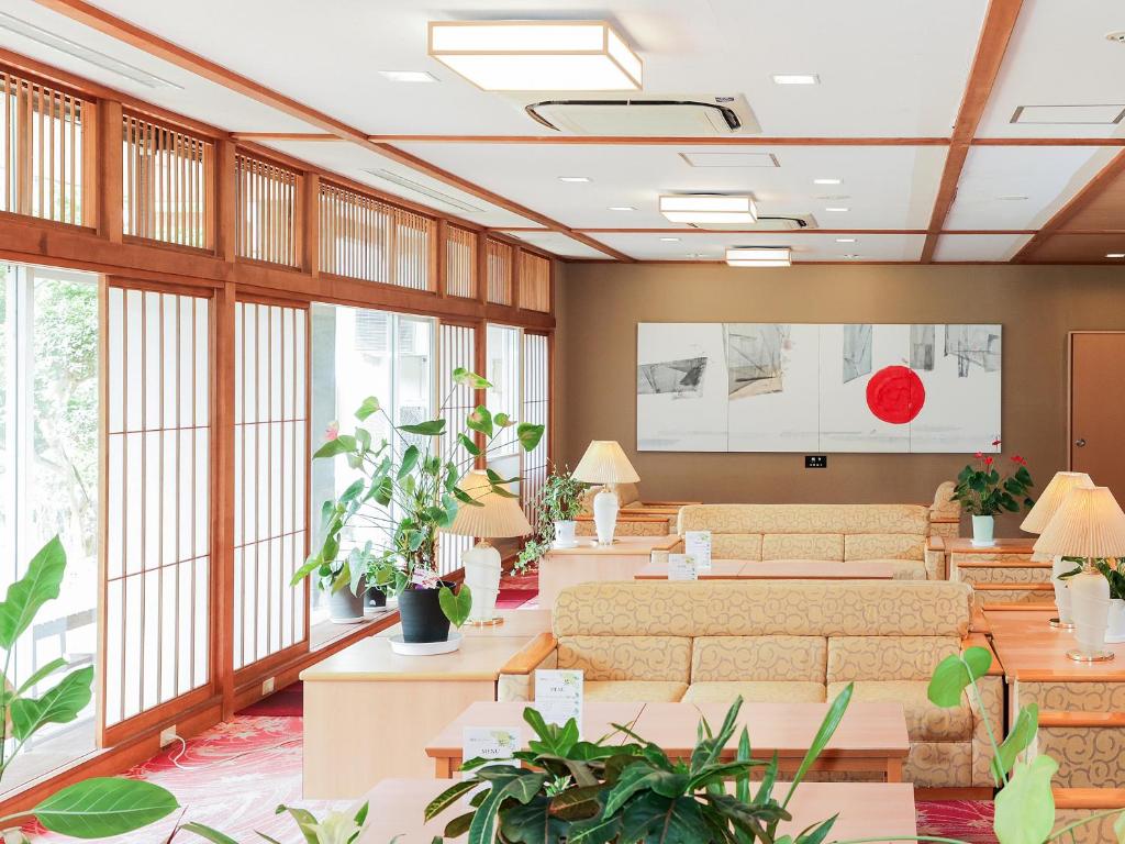 Ichinomata Onsen Grand Hotel Lounge Area