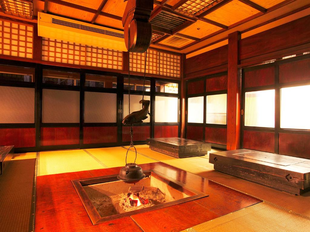 Ichirino Kogen Hotel Roan Irori Fireplace